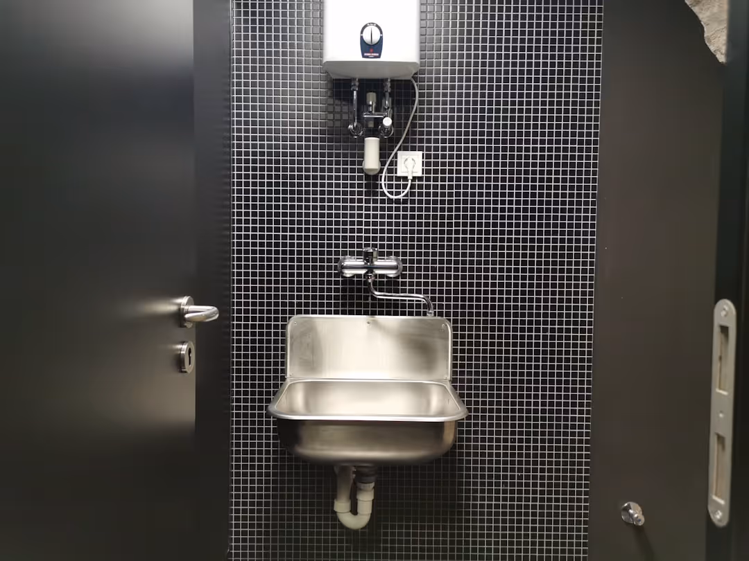 Expert Commercial Toilet Repair Services for Jacksonville Businesses