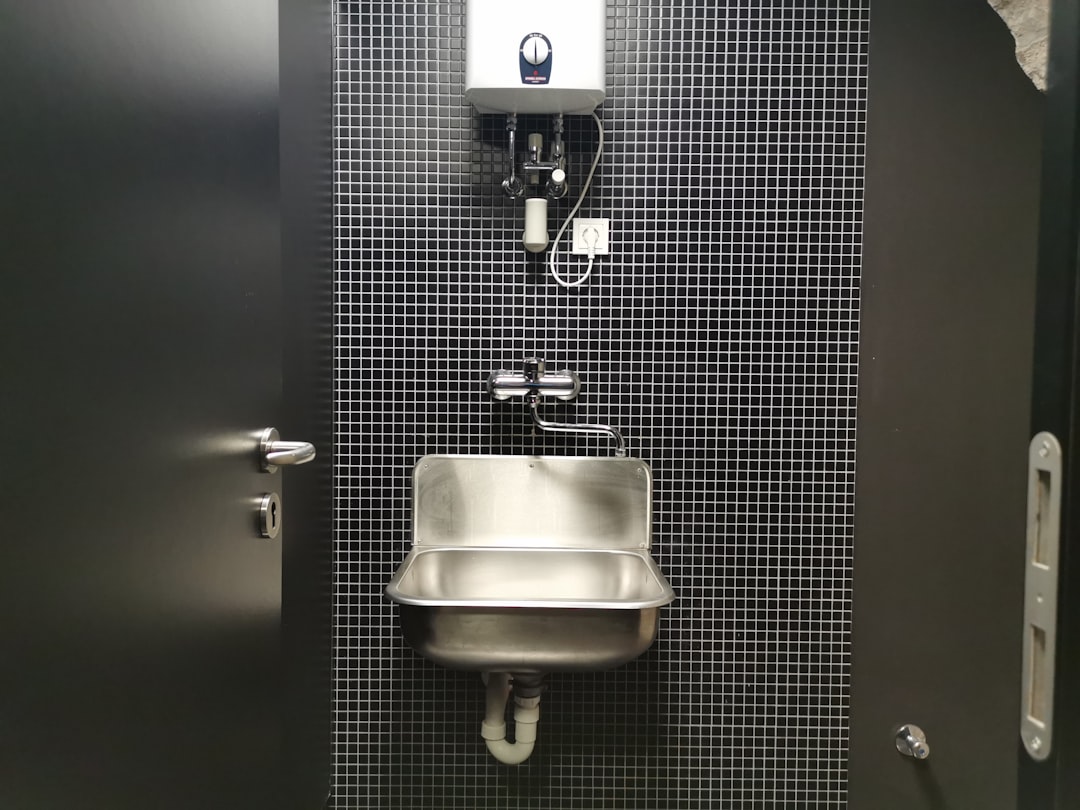 Expert Commercial Toilet Repair Services for Jacksonville Businesses