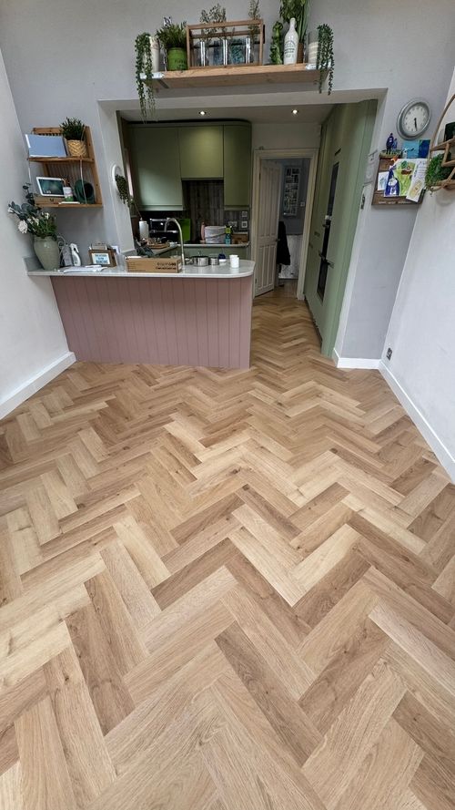 Invictus LVT Classic Oak