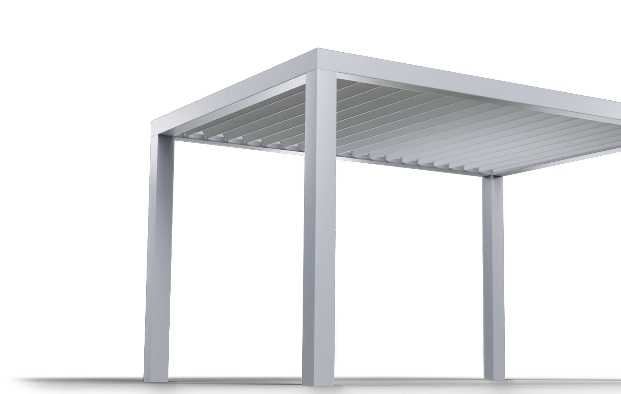Moderne weiße Pergola mit Horizontal-Lamellendach auf dunklem Boden.