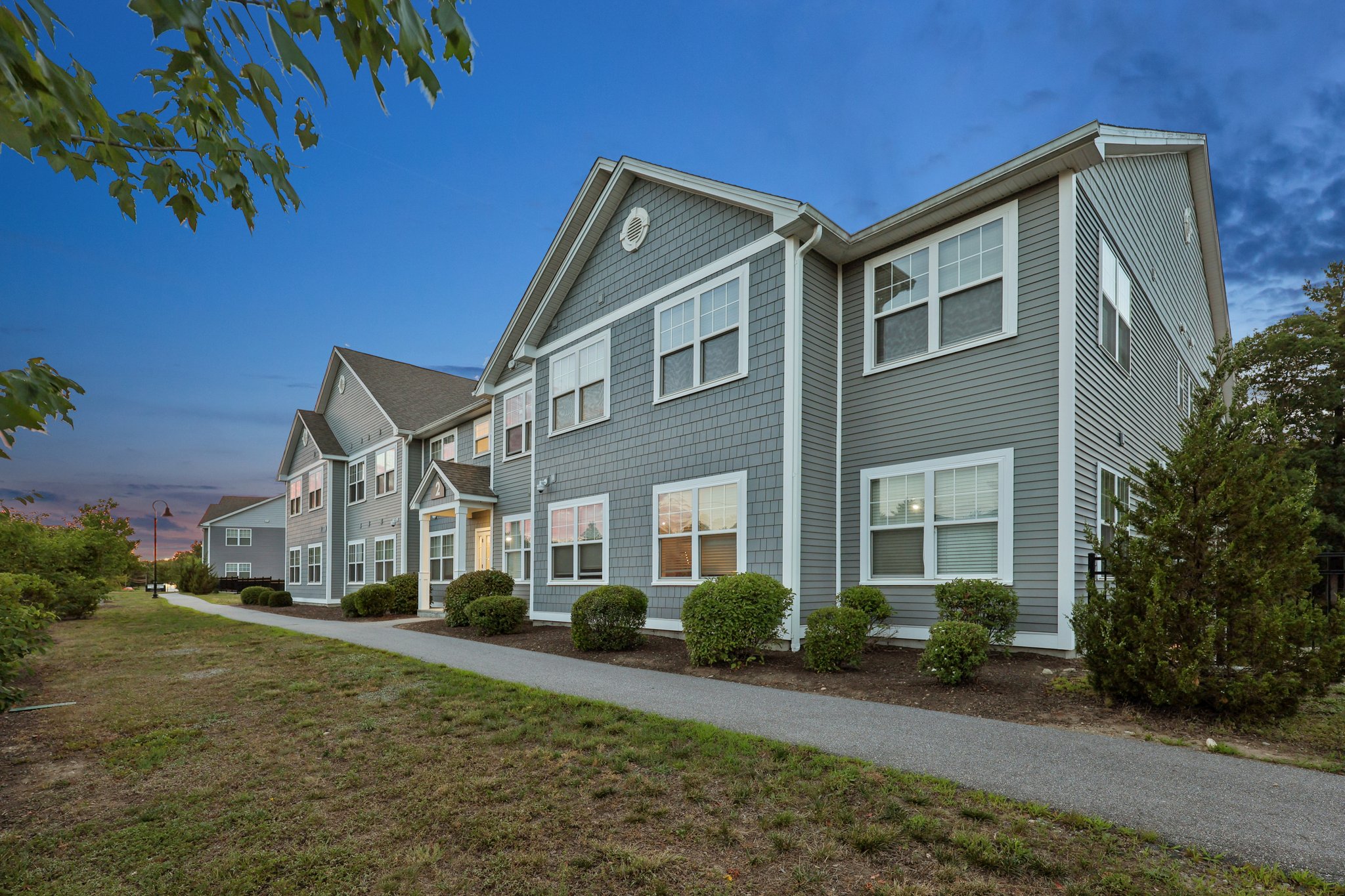 Exterior view of Meadowbrook Garden Apartments