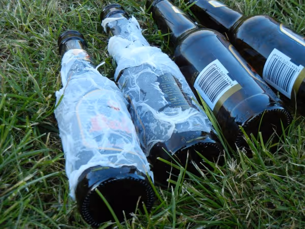 beer-being-cooled-without-refridgeration-top 8 astuce backpacker voyage-kowala