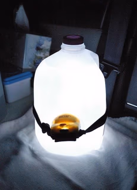 lampe-ambiance-tente-top 8 astuce backpacker voyage-kowala
