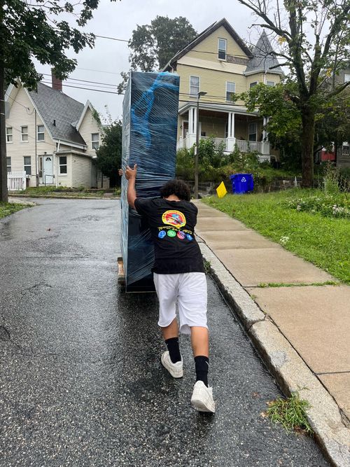 orange square movers image