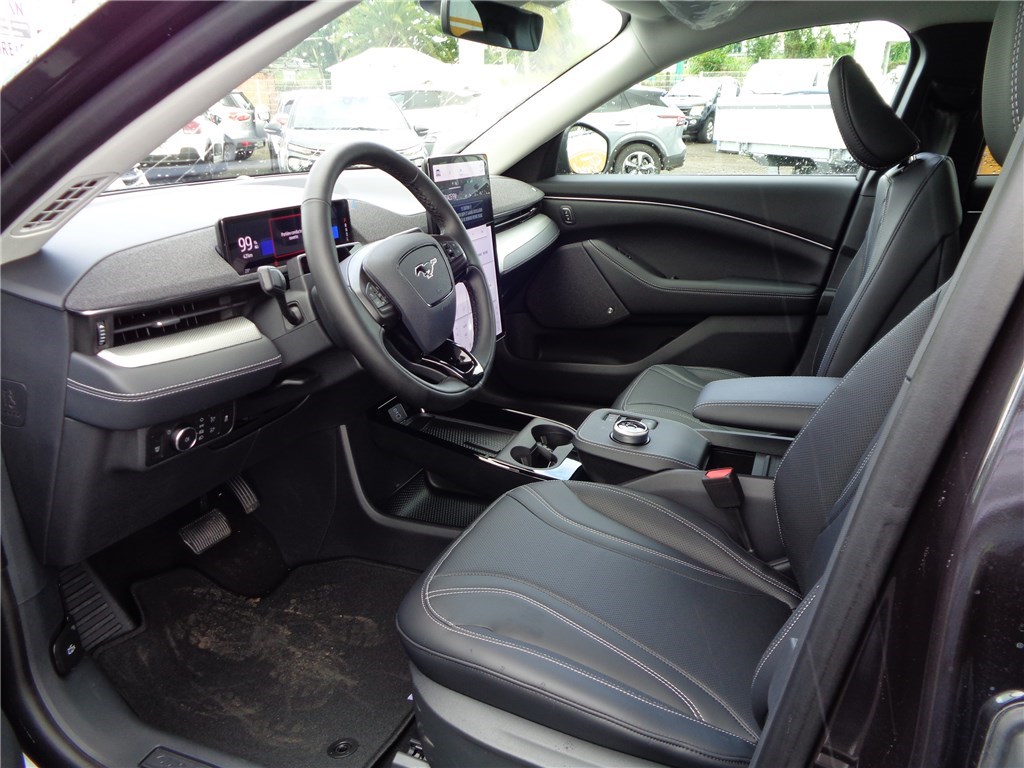 FORD MUSTANG MACH-E RWD