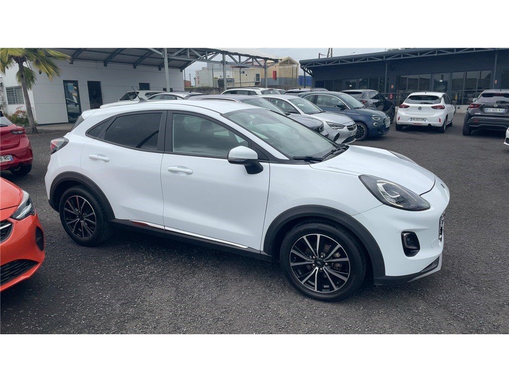 FORD PUMA Titanium