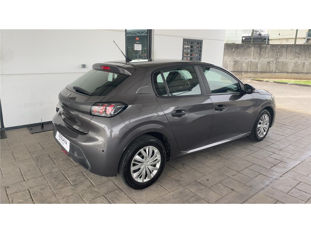 PEUGEOT 208 Like