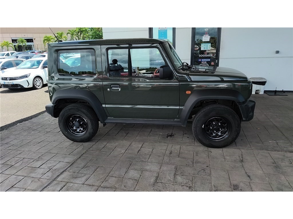 SUZUKI JIMNY (30) PRIVILEGE