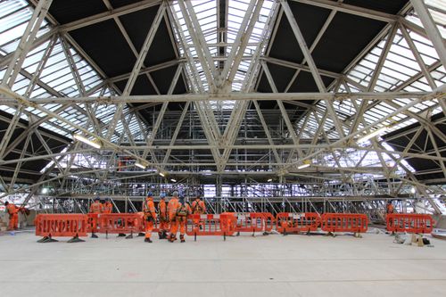 Unobstructed access to the station roof for dismantlement.