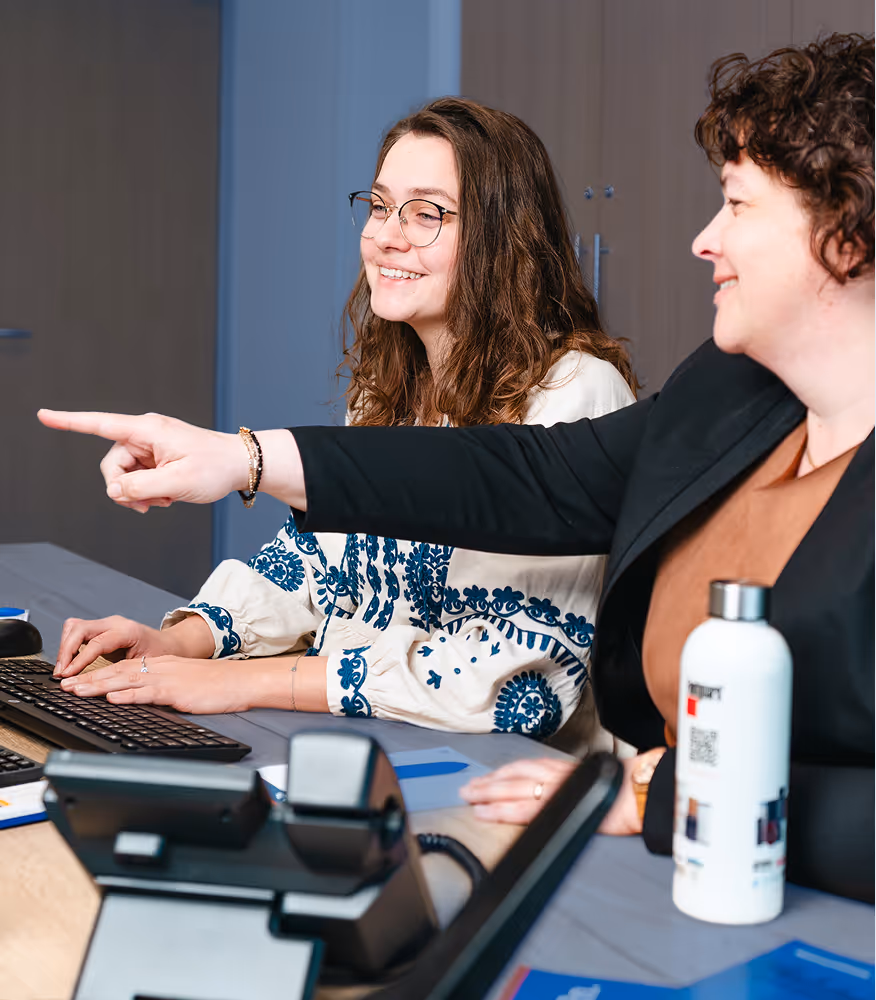 Duo van de financiele afdeling van Nobel hebben overleg