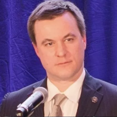 Ian Huyett 