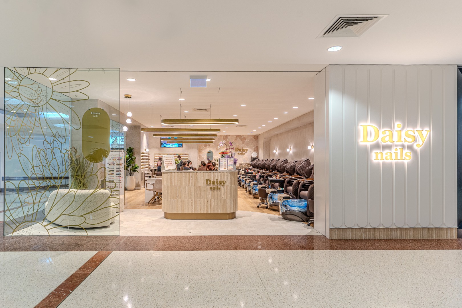Daisy Nails Premium Nail Salon Cabinetry, Chermside