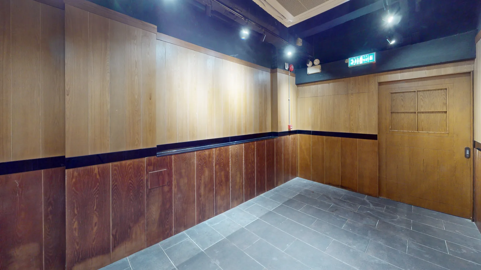 Shop at The WOL, Central - hallway