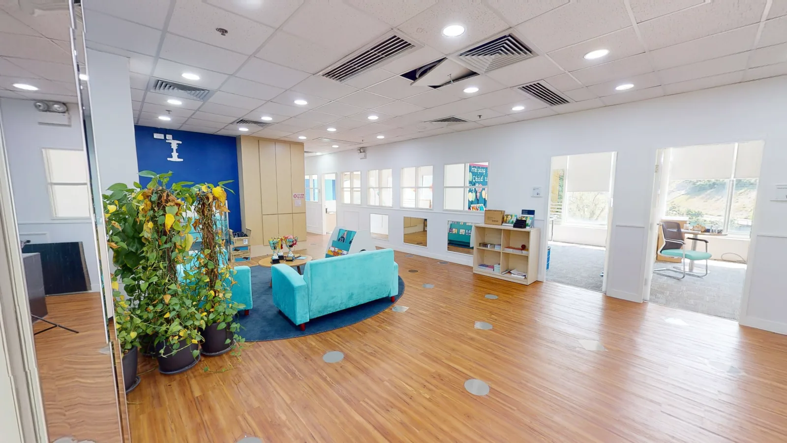 Shop at Redhill Plaza, Tai Tam - retail hall