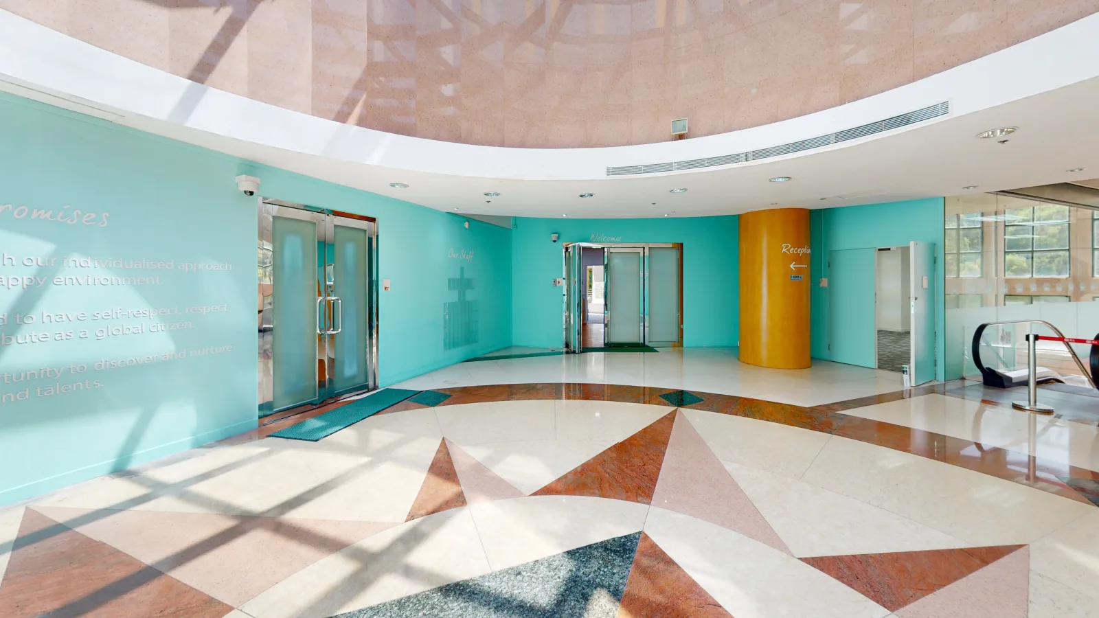 Shop at Redhill Plaza, Tai Tam - entrance lobby