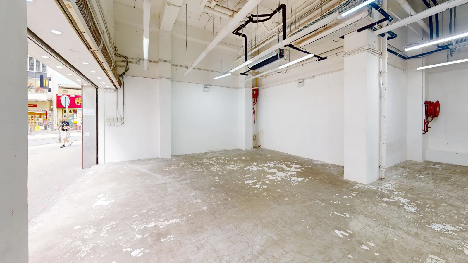 Shop at Yue Man Centre, Kwun Tong - shop entrance