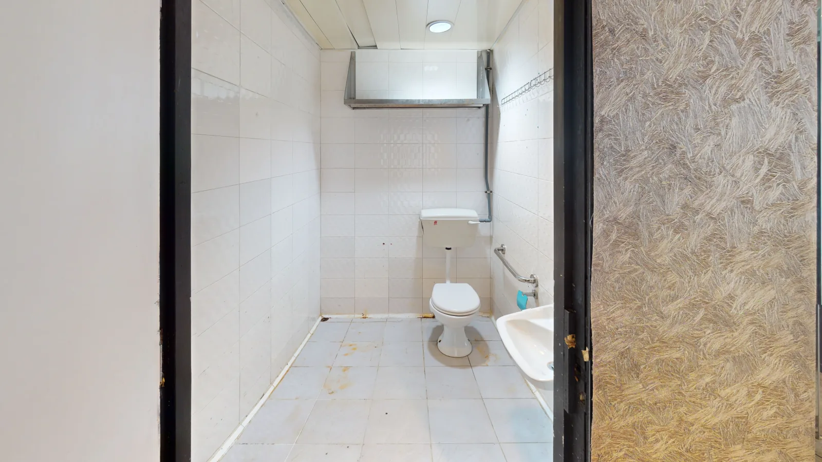 Shop at Seaview Building, North Point — washroom