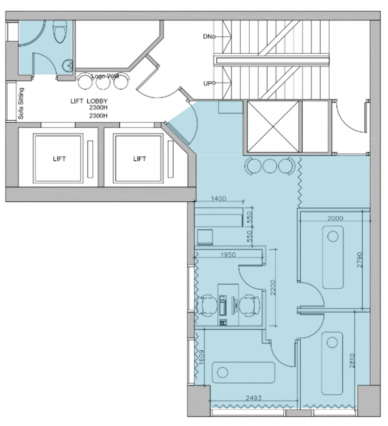 Shop on Lan Kwai Fong, Central. Floor plan near Lan Kwai Fong showing lift lobby, two lifts, stairs, seating area, bathroom, and three rooms.