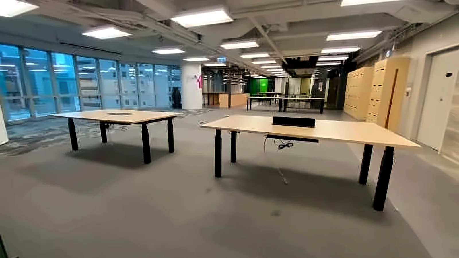 Office at YF Life Tower, Wan Chai – open-plan floor with windows along the façade