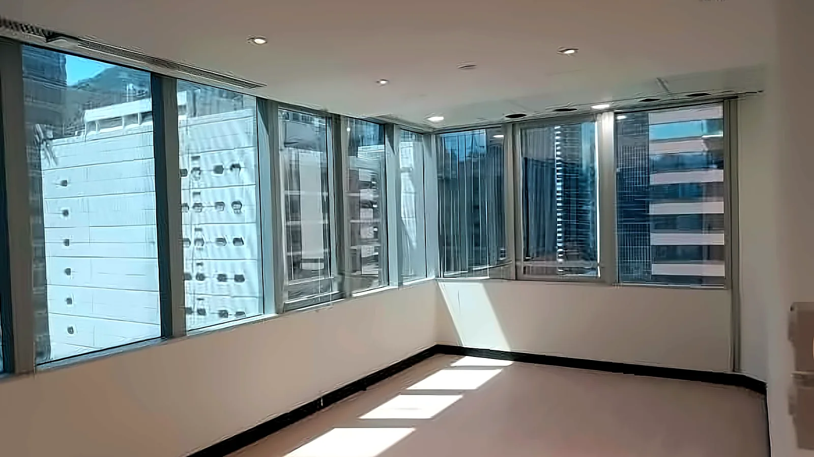 Office at YF Life Tower, Wan Chai – bright corner with city views