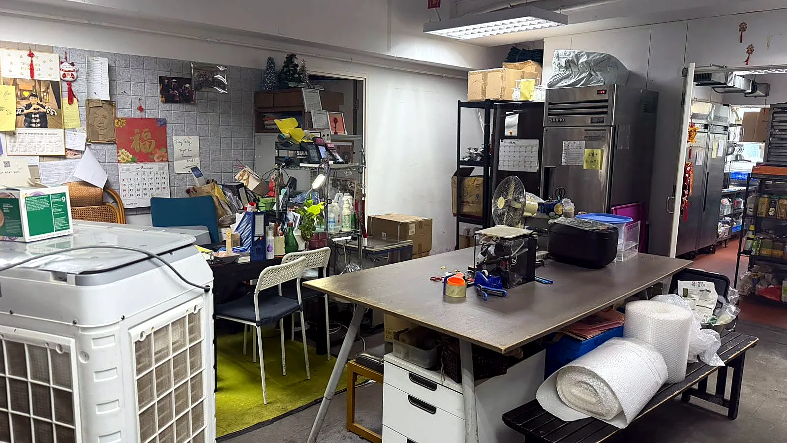 Office at Sungib Industrial Centre, Wong Chuk Hang – workshop and desk area