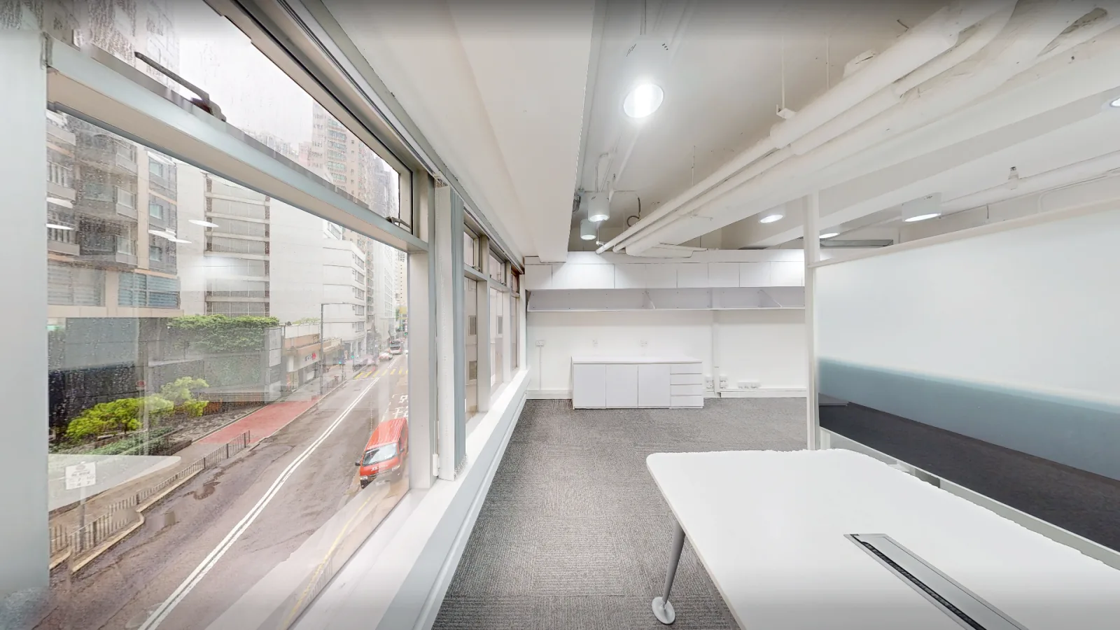 Office at Universal Trade Centre, Central – window bay with street view