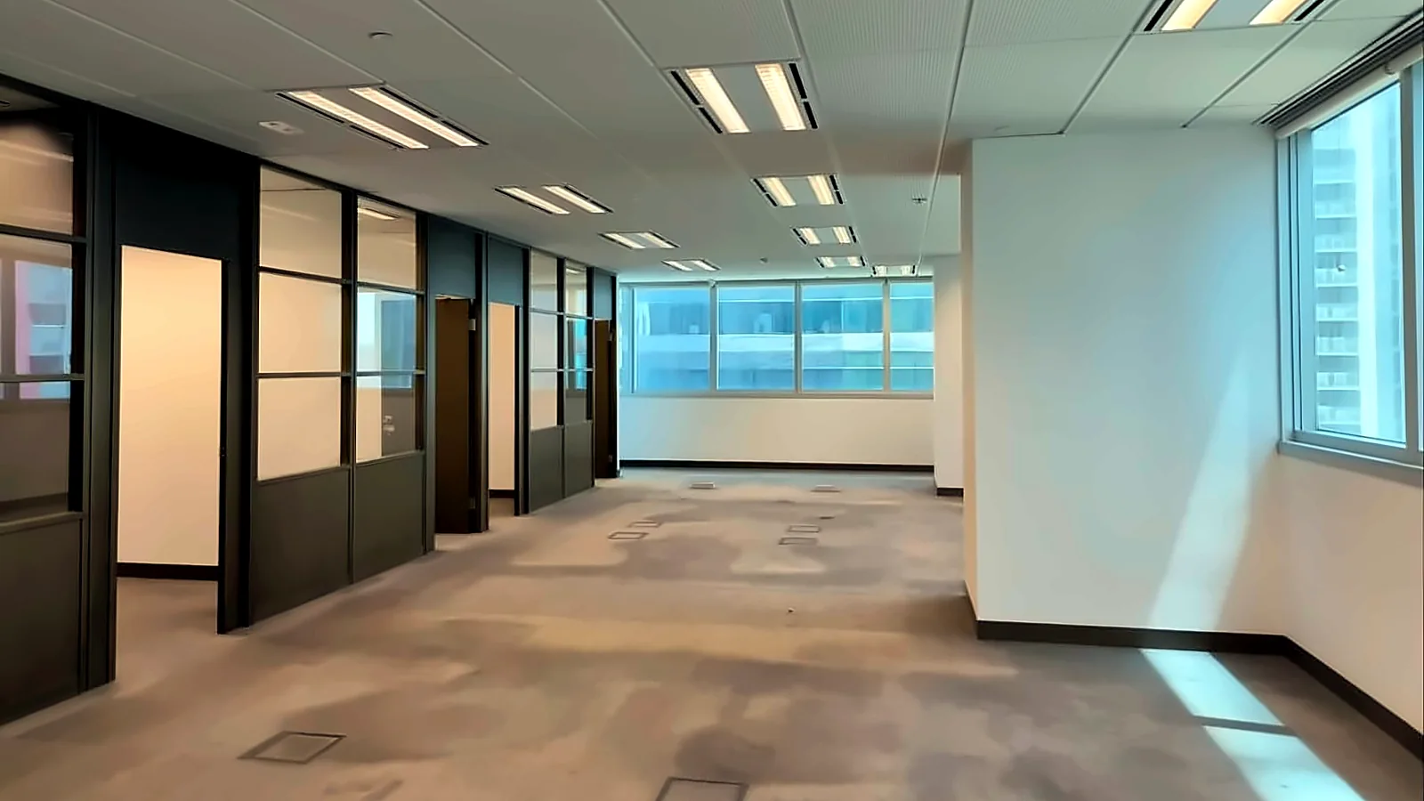 Office at Casey Aberdeen House, Wong Chuk Hang - open fitted interior with glass partitions
