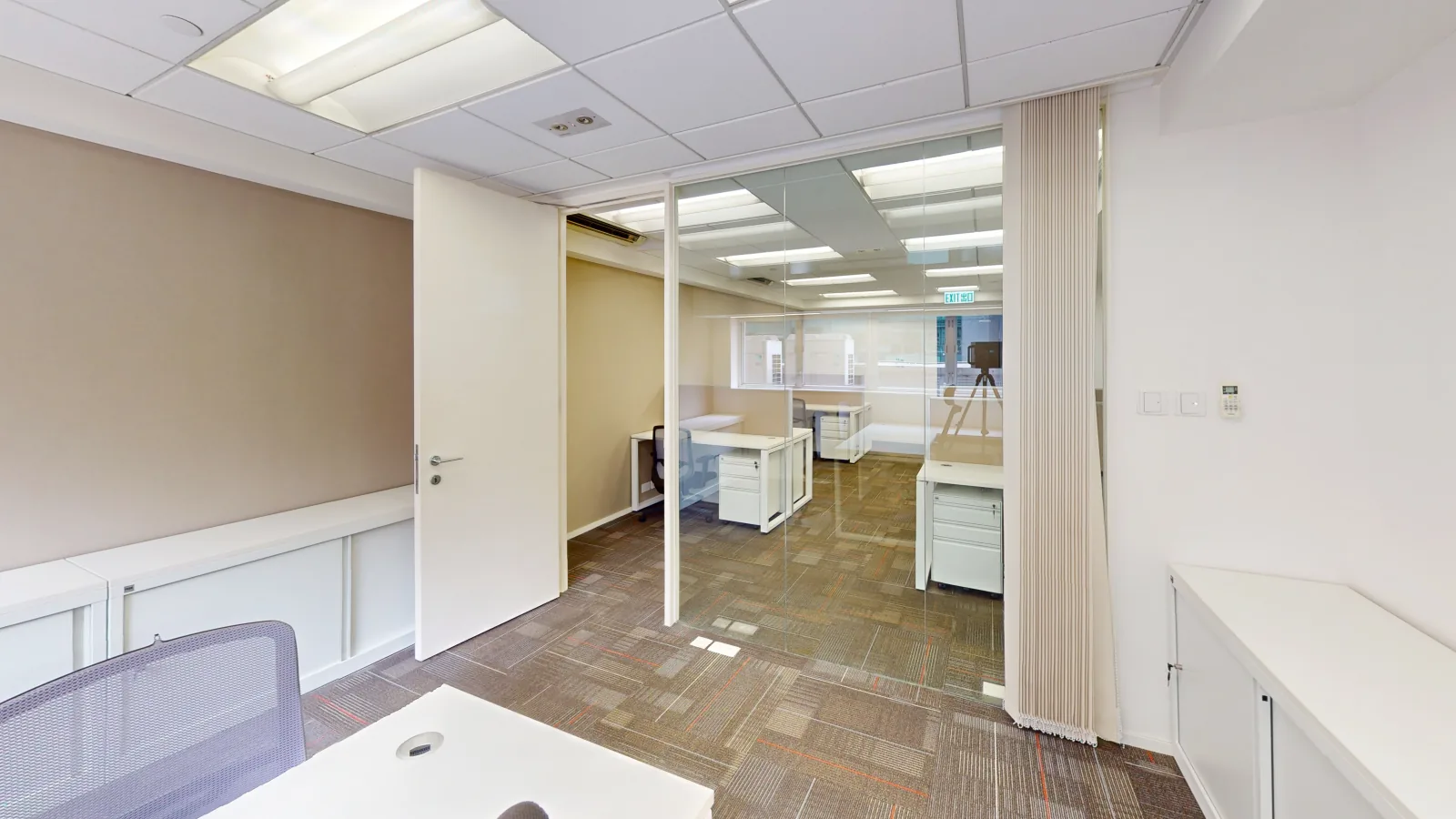 Office for lease on Wing Lok Street, Sheung Wan - interior looking toward entrance