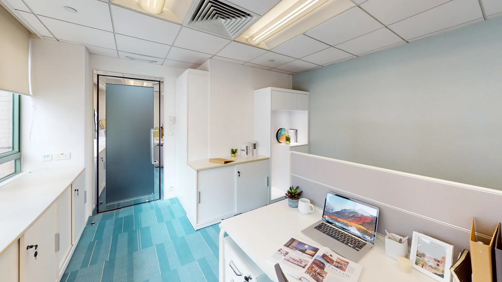Office for lease on Hennessy Road, Wan Chai - interior looking toward entrance