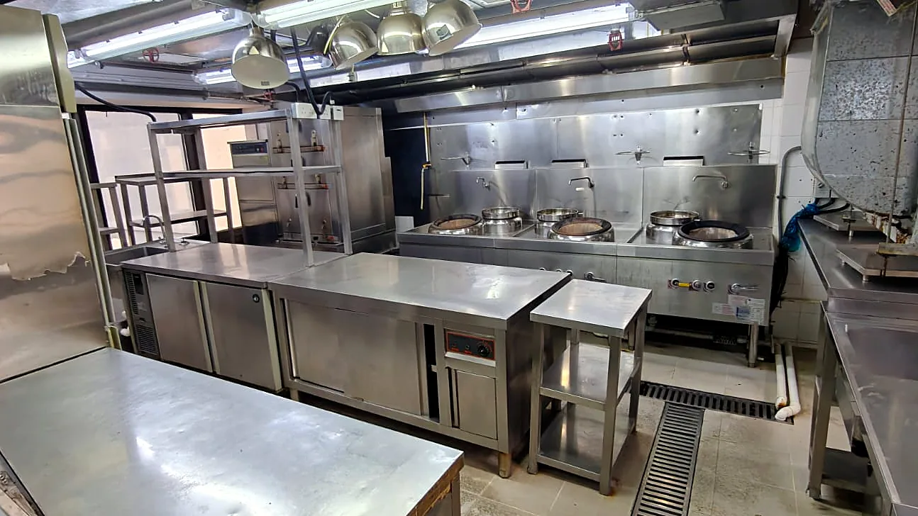 Restaurant at Wellington Place, Central - commercial wok line kitchen