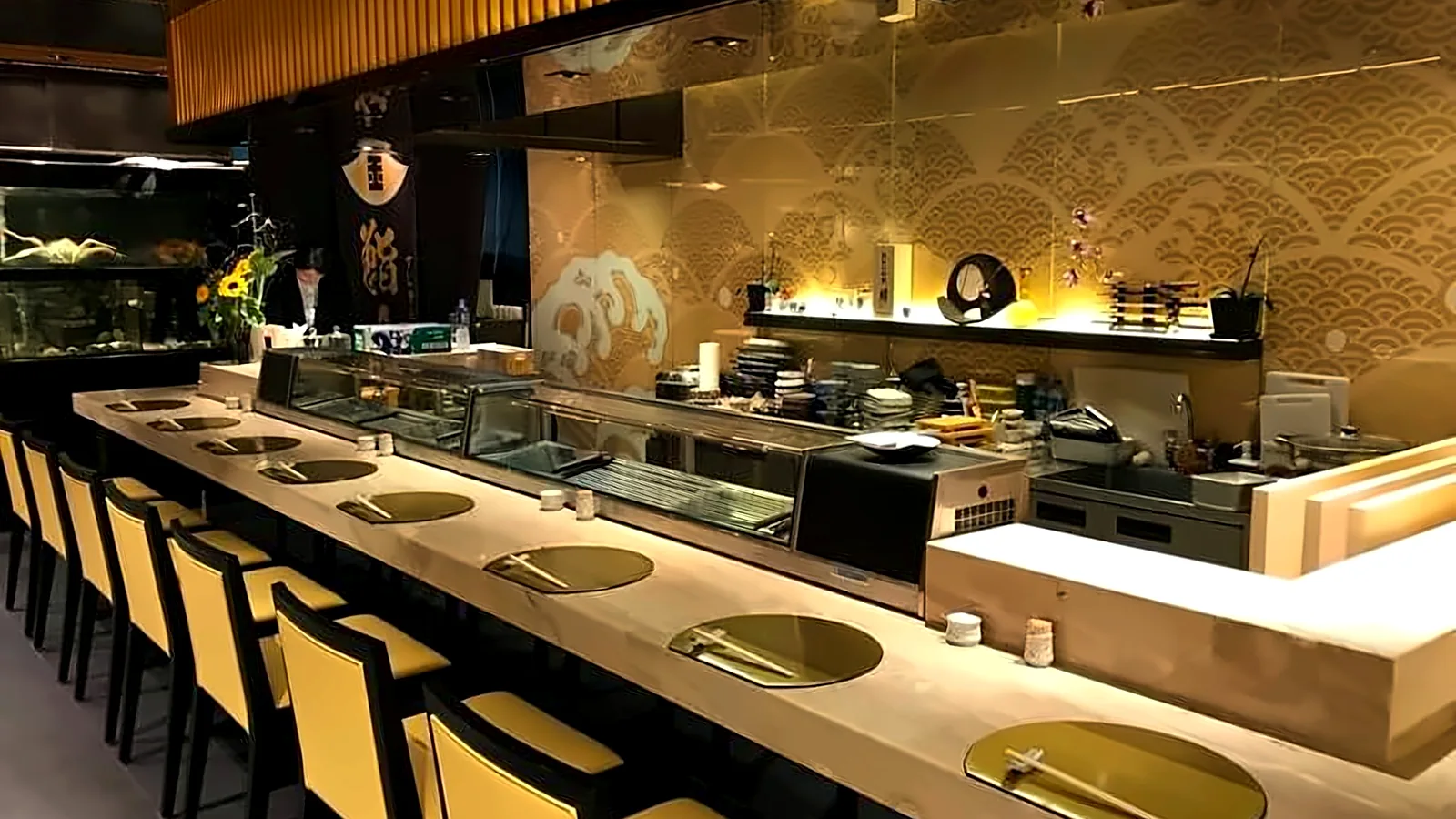 Restaurant at Cubus, Causeway Bay - fitted dining interior