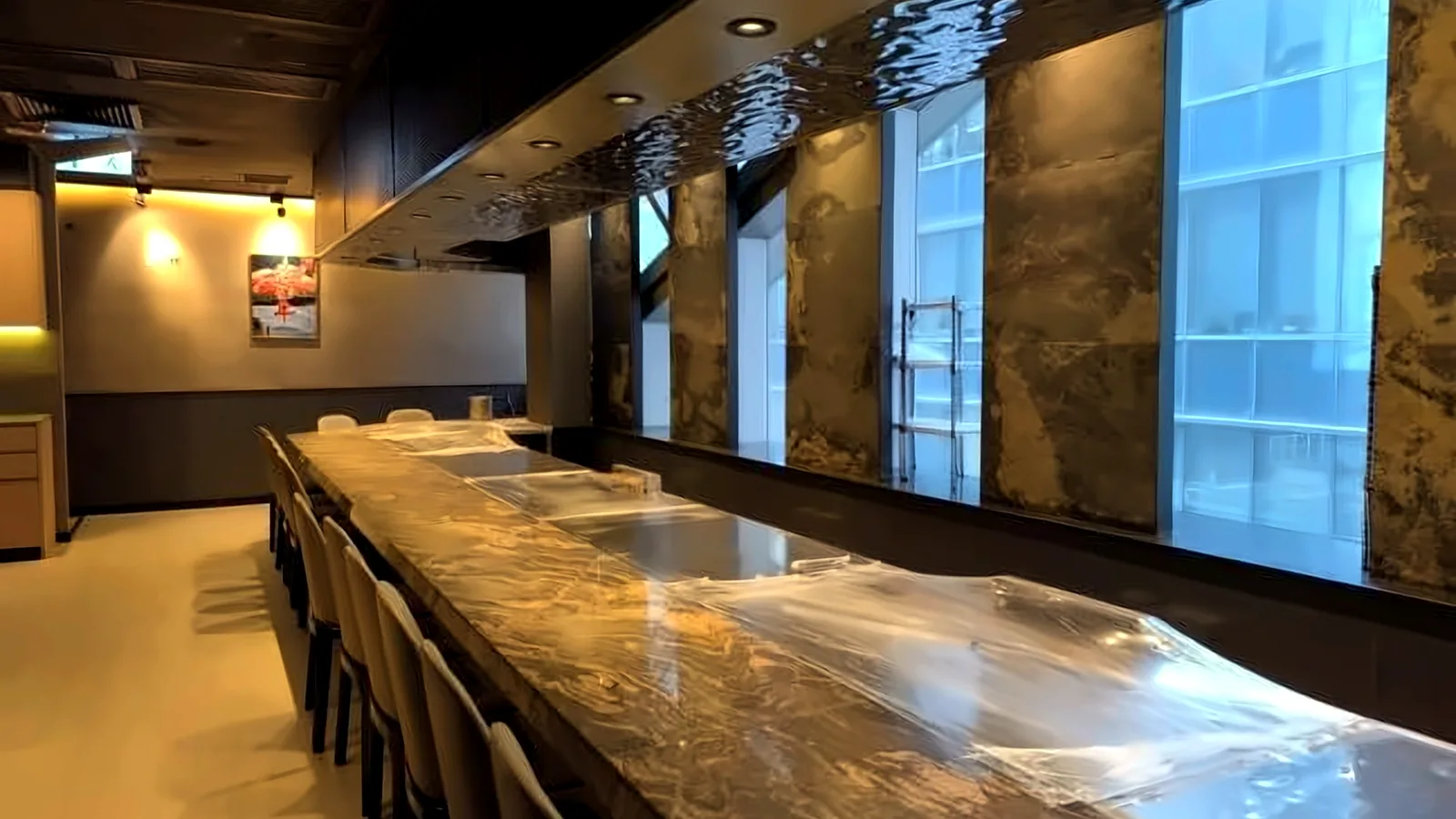 Restaurant at Cubus, Causeway Bay – omakase counter by windows
