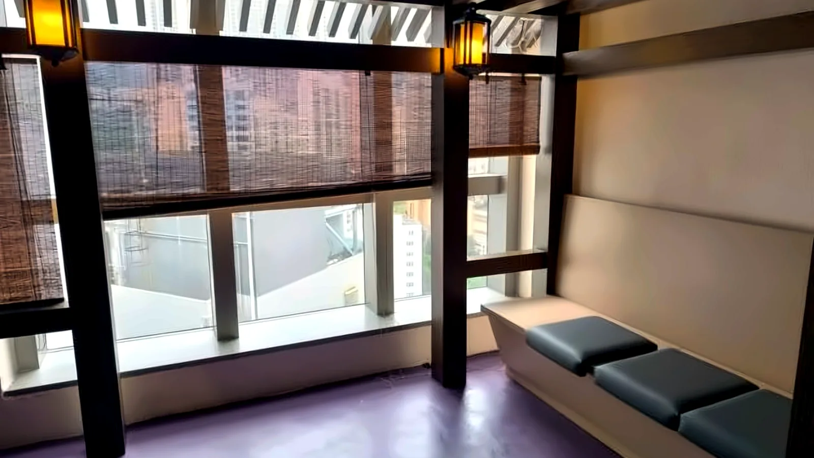 Restaurant at Cubus, Causeway Bay – dining with purple flooring