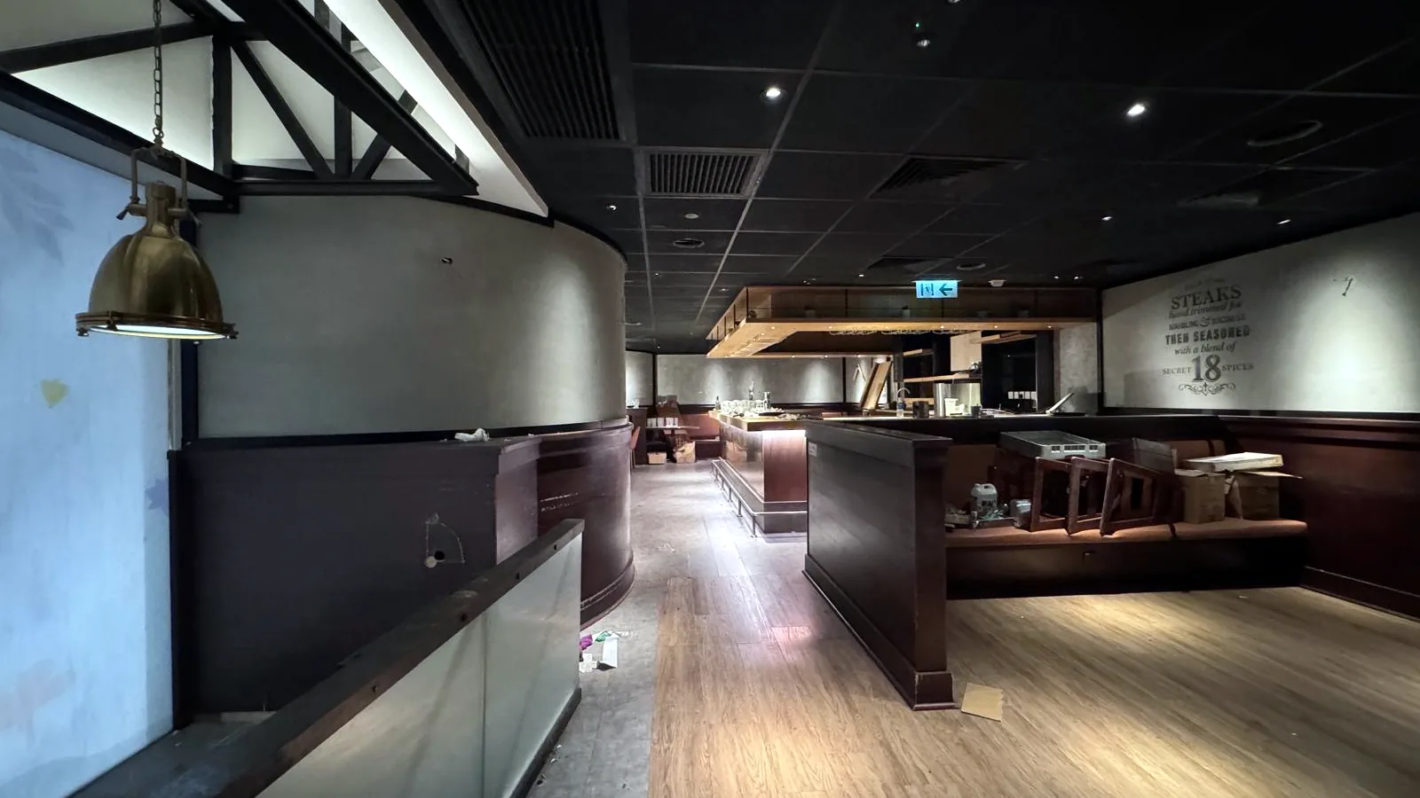 Restaurant for lease at D-Park, Tsuen Wan - dining aisle