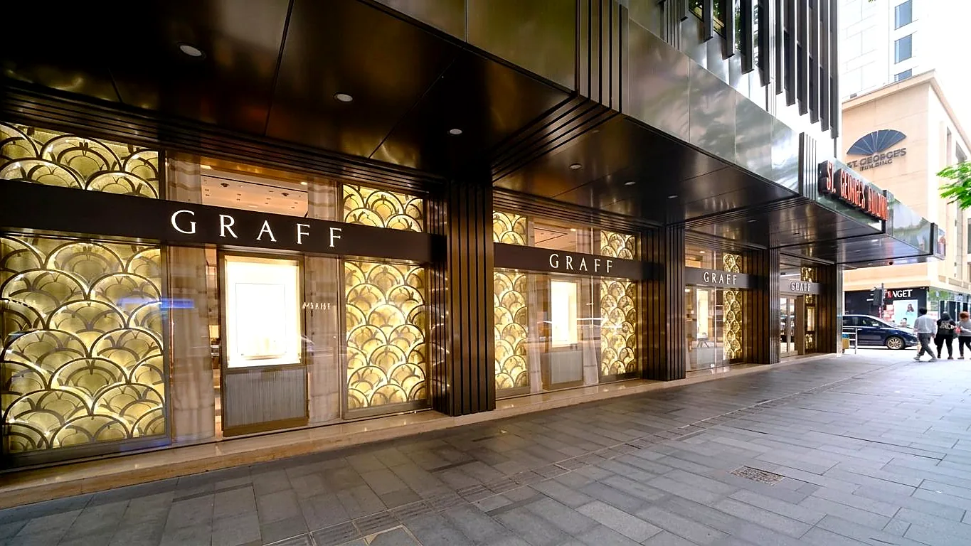 Office at St. George's Building, Central – building street frontage