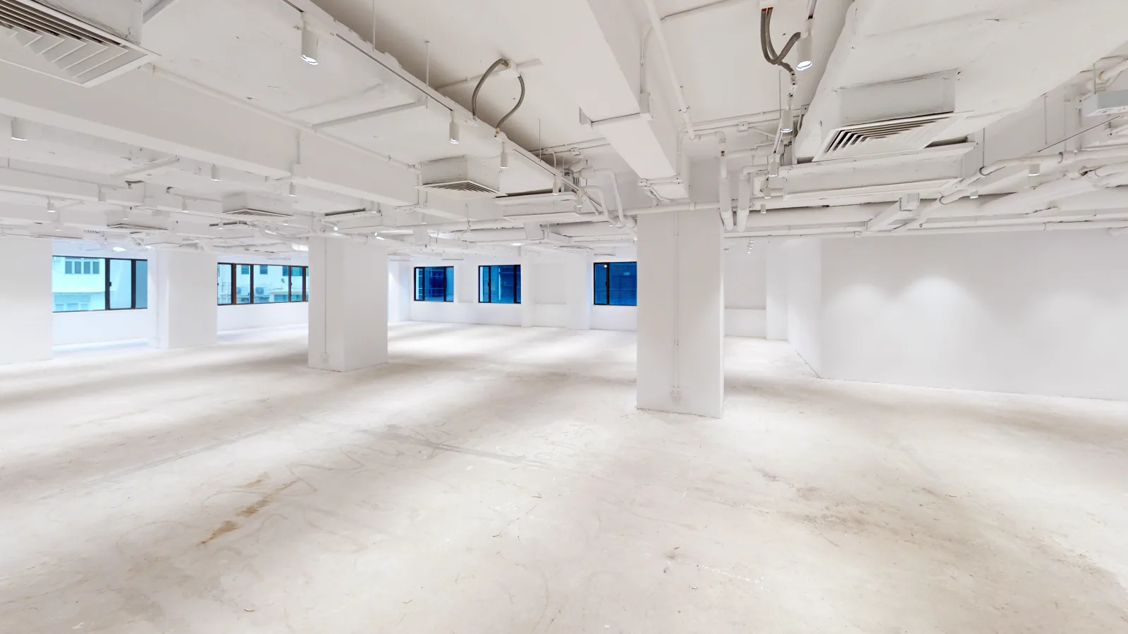Office at Leighton Centre, Causeway Bay – office workspace view