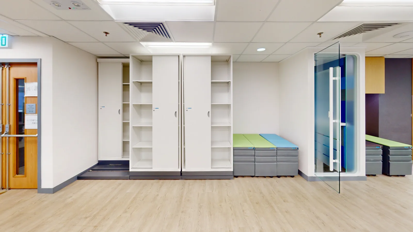 Office at Leighton Centre, Causeway Bay – office interior detail