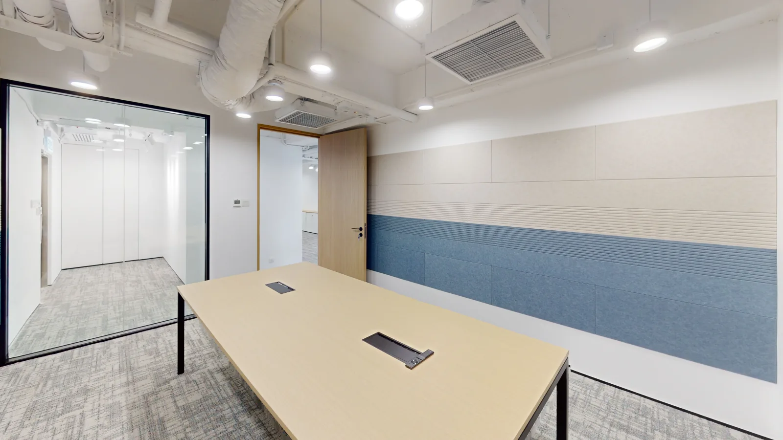 Office at Leighton Centre, Causeway Bay – fitted office area