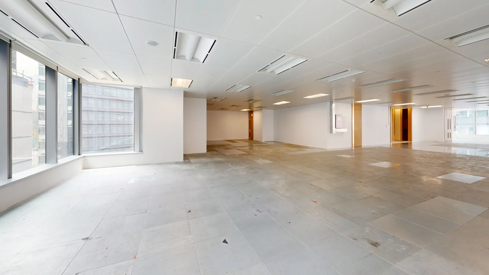 Office at Lee Garden Three, Causeway Bay – office floor plate view