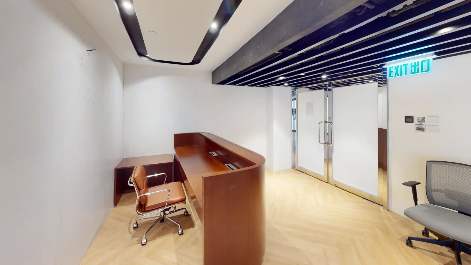 Office at Leighton Centre, Causeway Bay – fitted office area