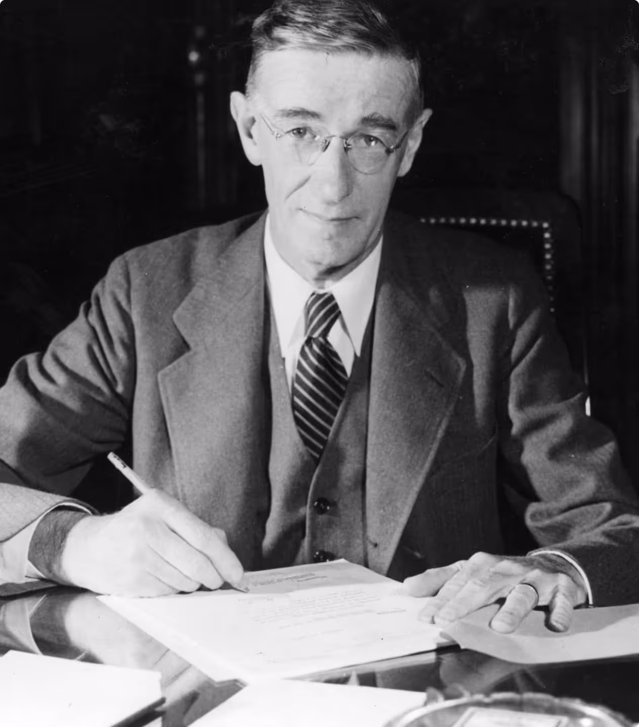 Vannevar Bush, 1940