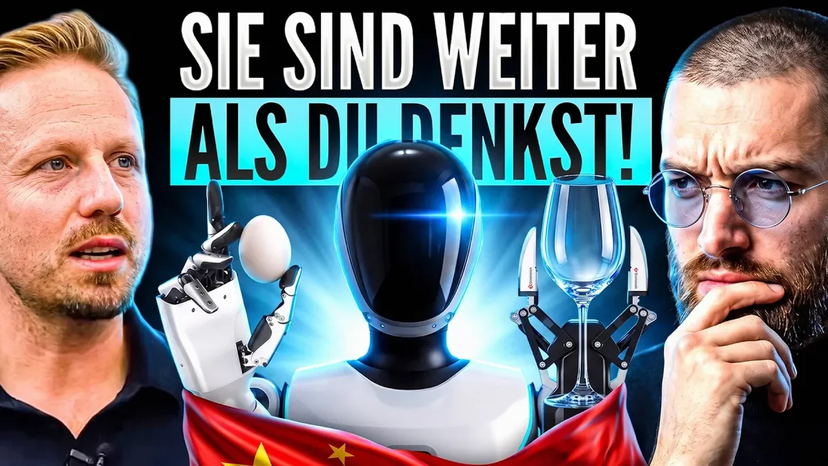 Thomas Derksen im Labor von Daimon Robotics in Shenzhen mit einem taktilen Roboterfinger-Sensor