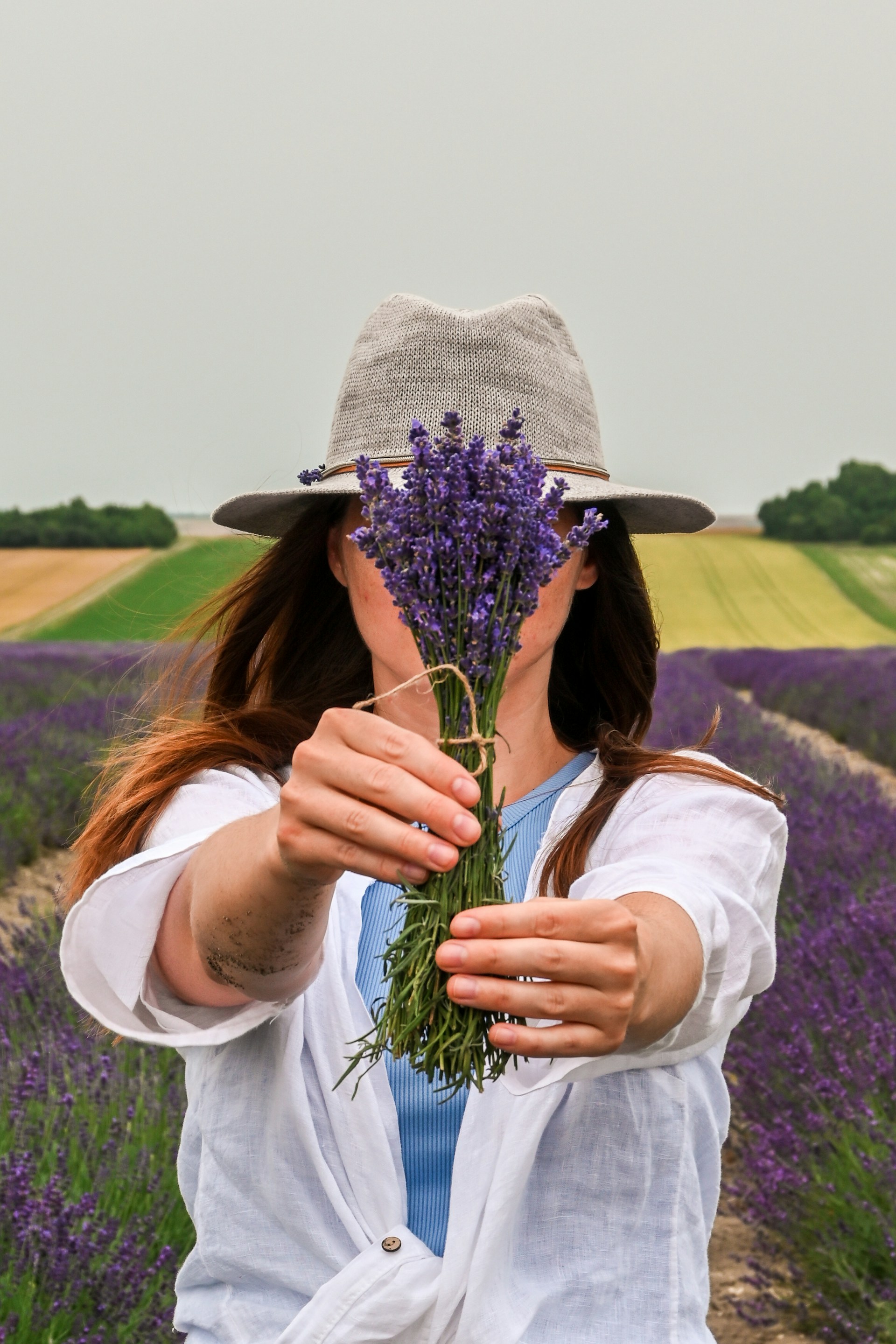 Regression therapy in dubai with a lavender woman inspired therapist