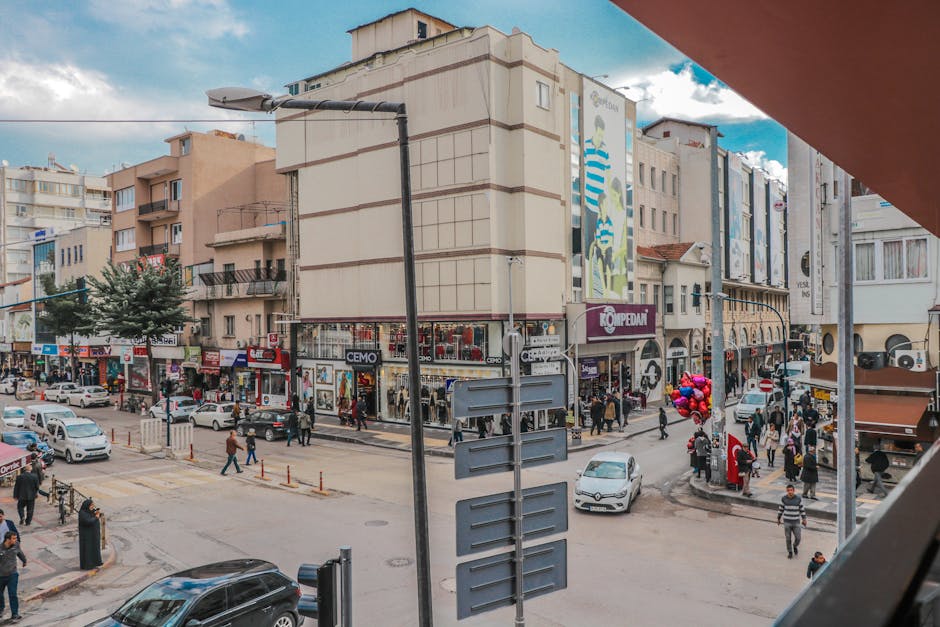 busy shopping street with retail stores - retail store site selection busy shopping street with retail stores - retail store site selection