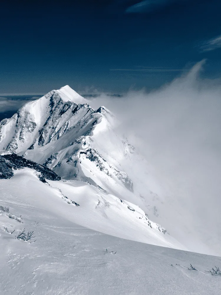 montagne enneigé