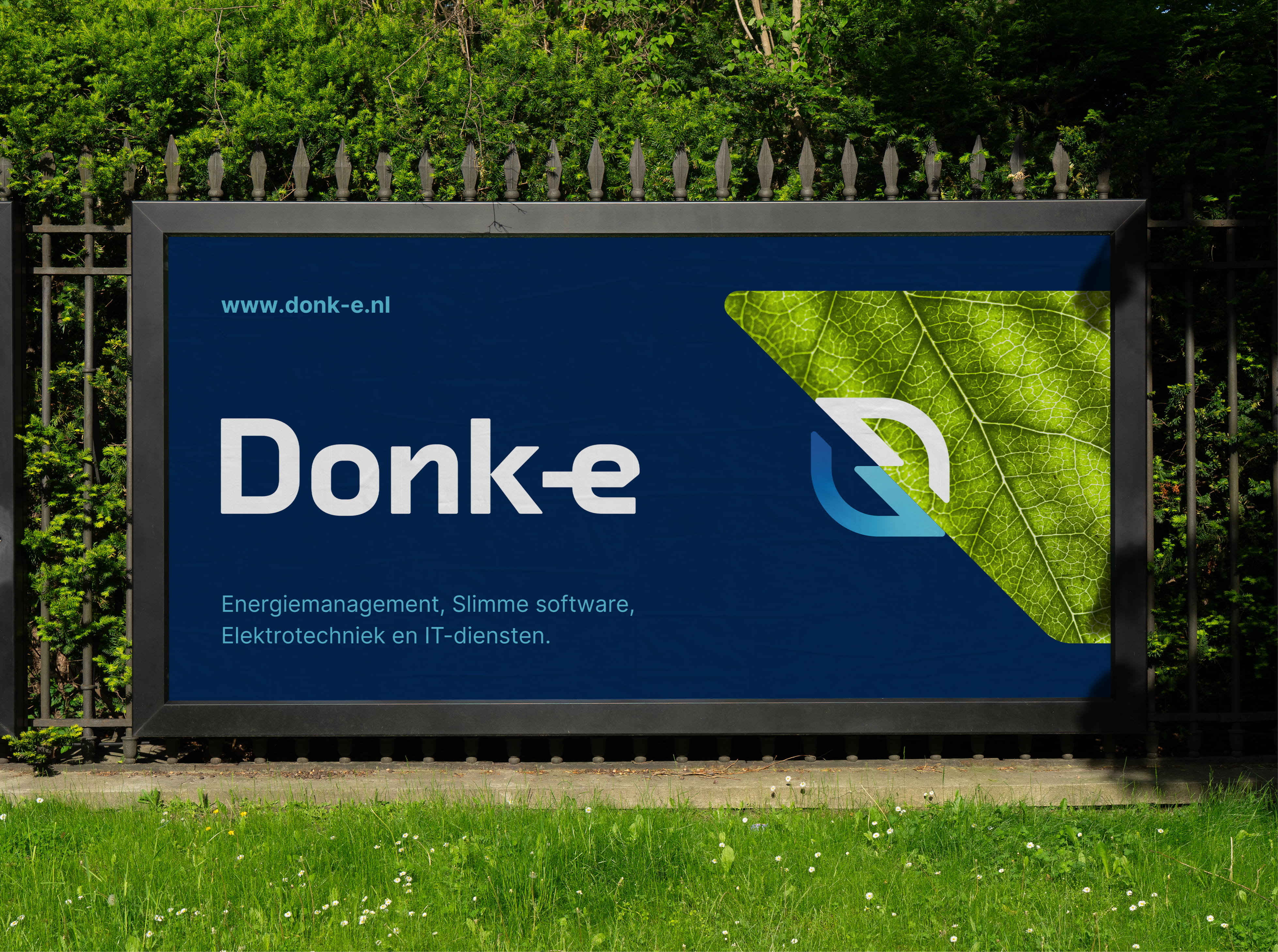 Impressie van een reclamebord met een uiting ter promotie van Donk-e.