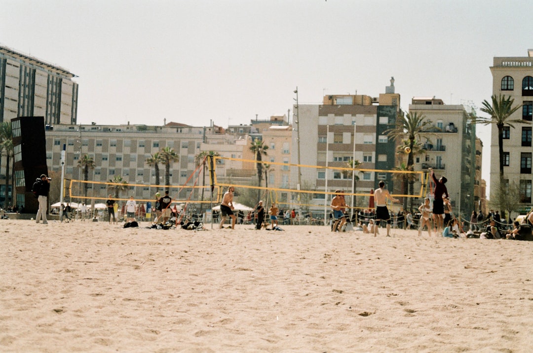 Get Your Team on the Same Wavelength: Top Beach Activities