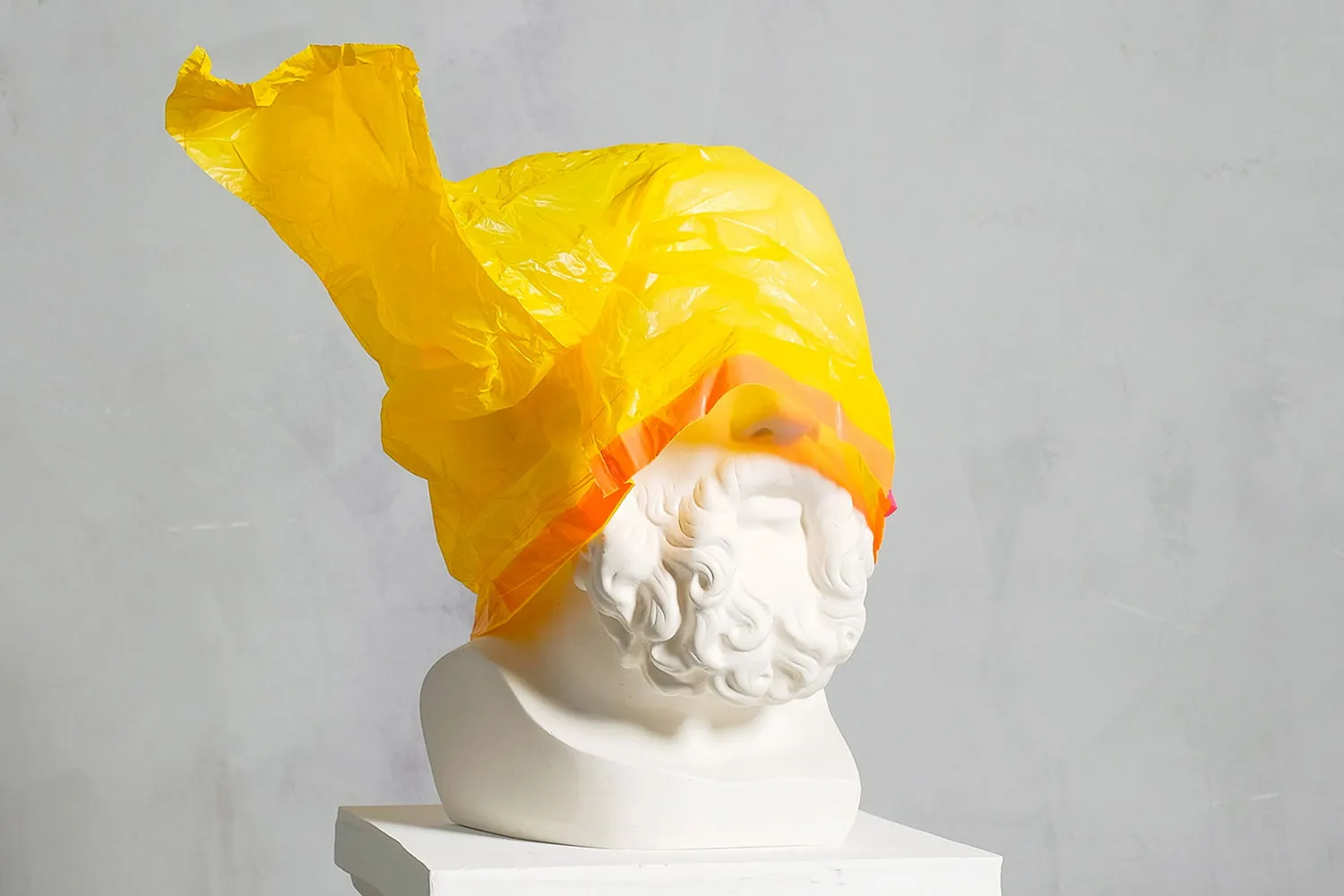 Sixrooms | Werbeagentur München | Kreativmotiv – 6486e15f26623a23add6a24b