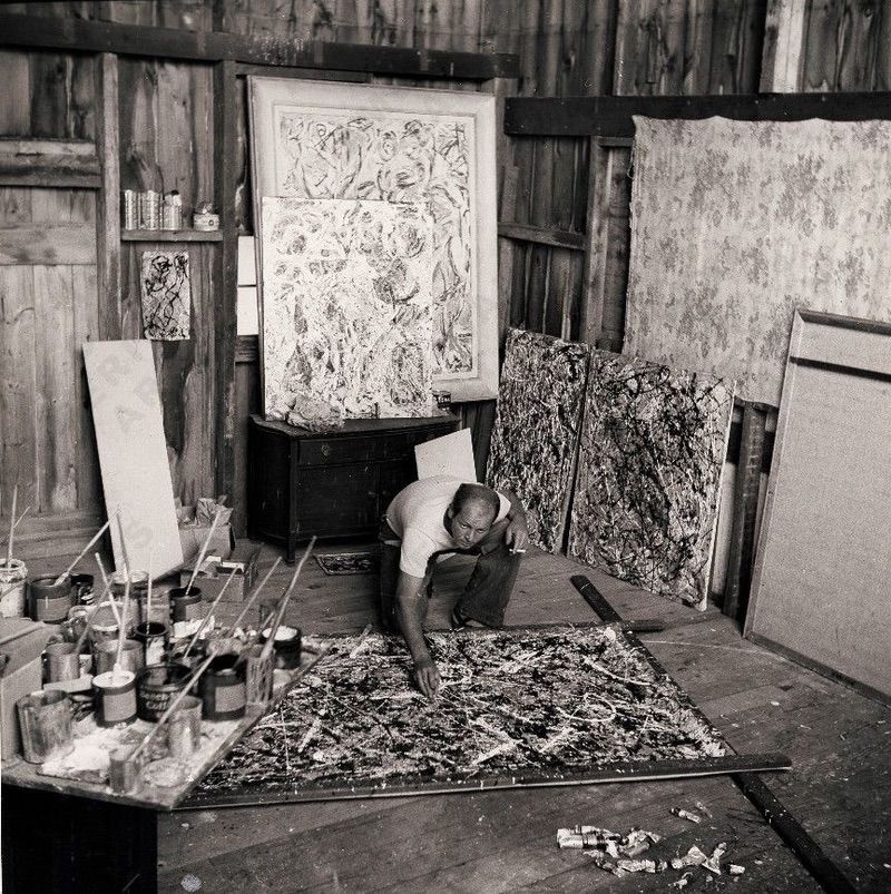 jackson polluck in his studio in 1944, photo by Hebert Matter