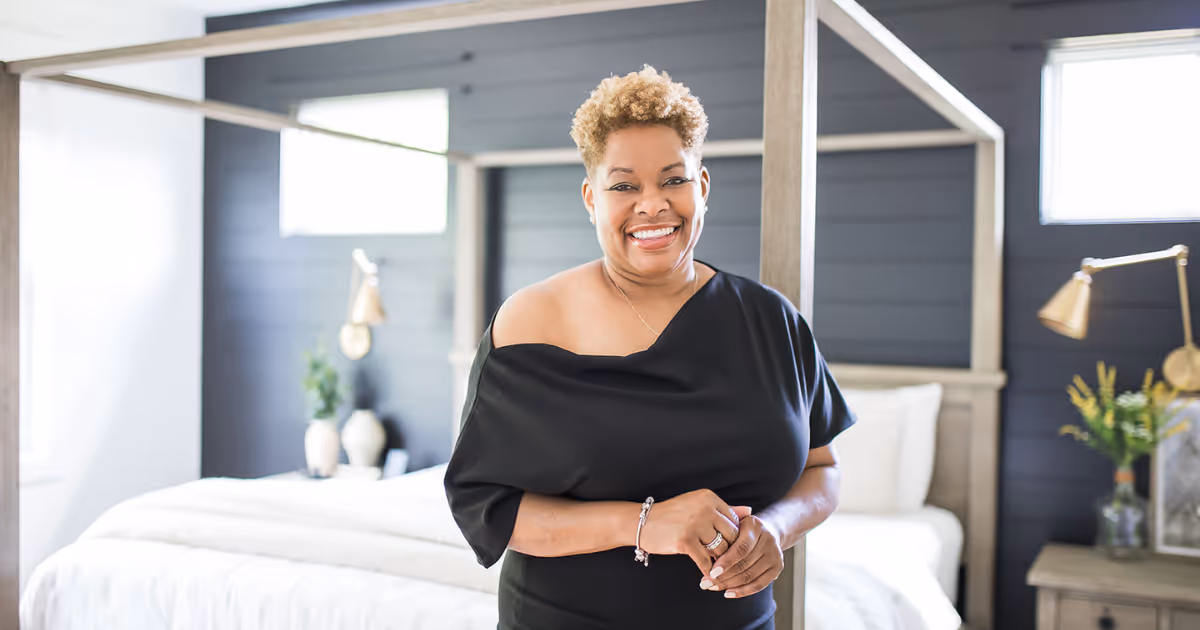 Residential Interior Design. Elegant bedroom featuring custom bedding and linens from Stacy Nicole Interiors' collection. Stacy Nicole Interiors is a full-service North Carolina interior design firm. crafting stylish, one-of-a-kind spaces across South Park, Ballantyne, Myers Park, Dilworth, and nearby upscale communities.